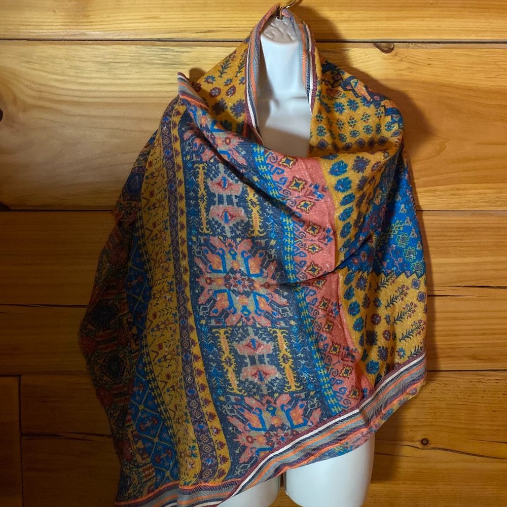Gorgeous Sundance Scarf - NEW no tags